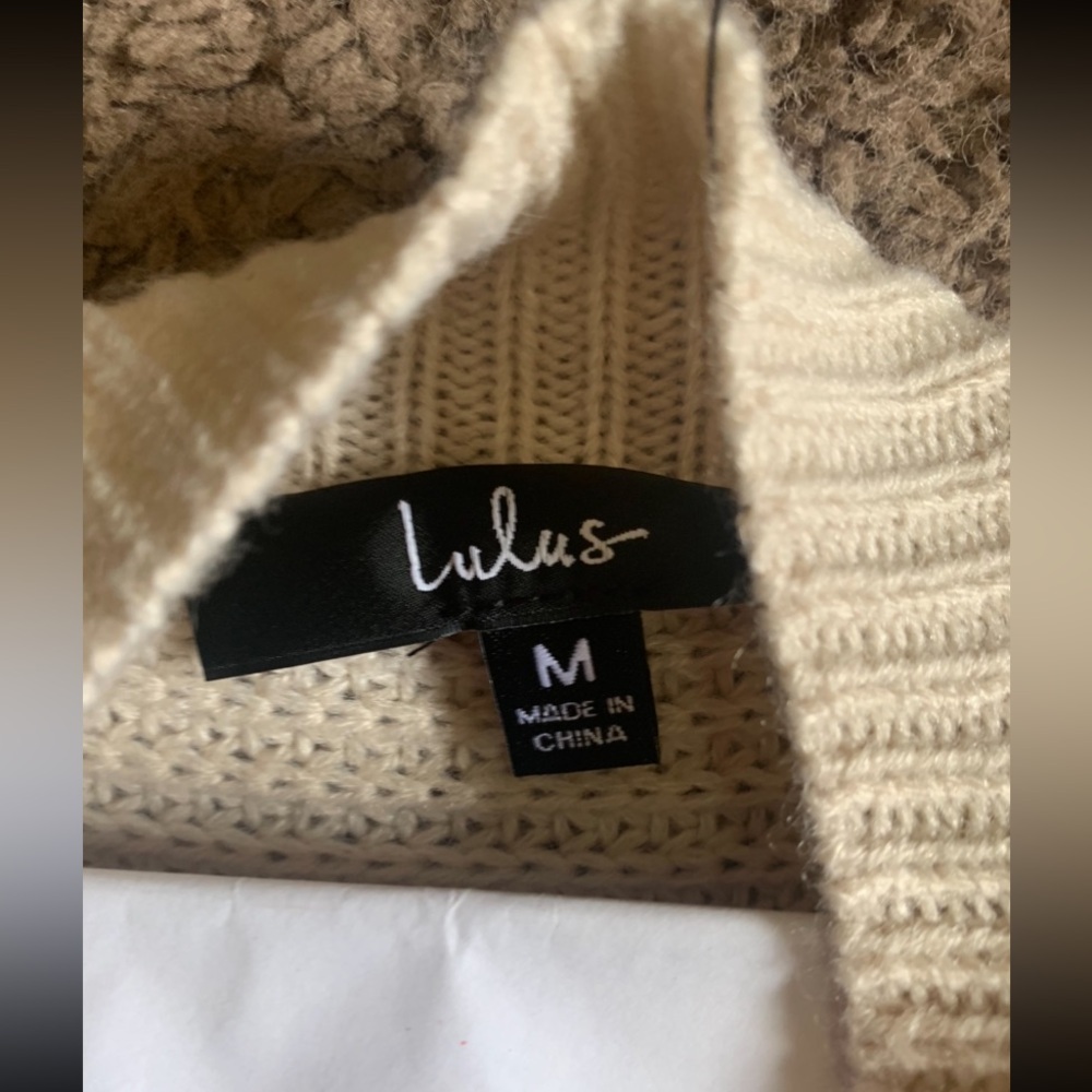 Lulus knit medium cream colored sweater - Picture 2 of 2